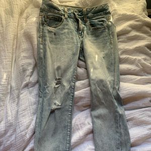 American Eagle Capri pants